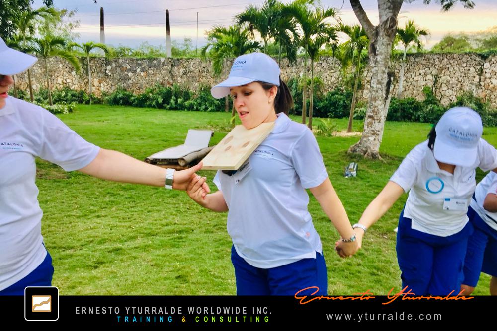 Talleres Empoderadores | Dinámicas outdoor de Team Building enfocadas en resultados y metas
